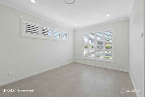 Property photo of 5 Leppington House Drive Denham Court NSW 2565