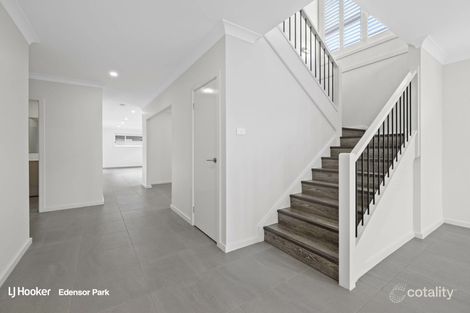 Property photo of 5 Leppington House Drive Denham Court NSW 2565