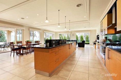 Property photo of 20 Grevillia Grove Plenty VIC 3090