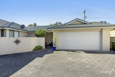 1/1 Keira Cl, Valentine, NSW 2280
