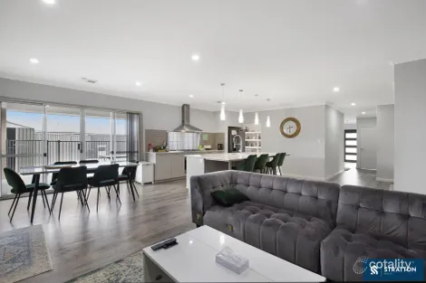 Property photo of 57 Balivanich Loop Seville Grove WA 6112