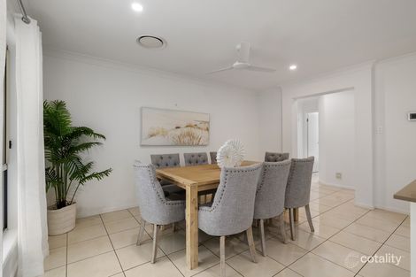 Property photo of 2 Oak Leaf Street Thornlands QLD 4164
