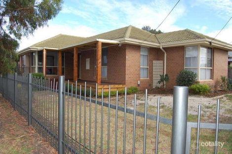 Property photo of 35 Strathmore Crescent Hoppers Crossing VIC 3029