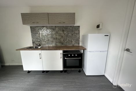 Property photo of 1 Caliente Crescent Macquarie Hills NSW 2285