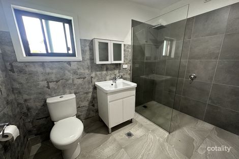 Property photo of 1 Caliente Crescent Macquarie Hills NSW 2285