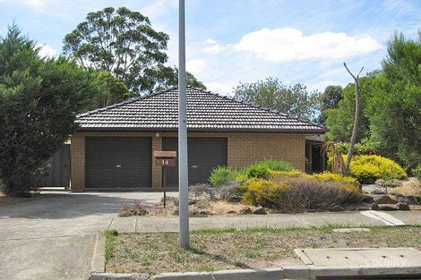 9 Kamo Ct, Taylors Lakes, VIC 3038