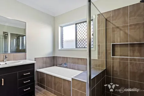 Property photo of 69 Dubai Circuit Spring Mountain QLD 4300