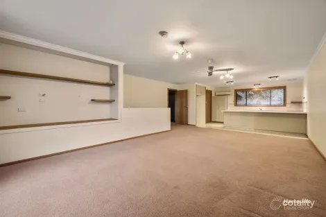 Property photo of 2/8 Bayview Drive Blackstone Heights TAS 7250