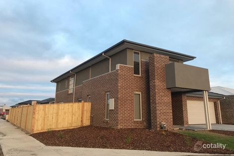 Property photo of 25 Saltmarsh Crescent Point Cook VIC 3030