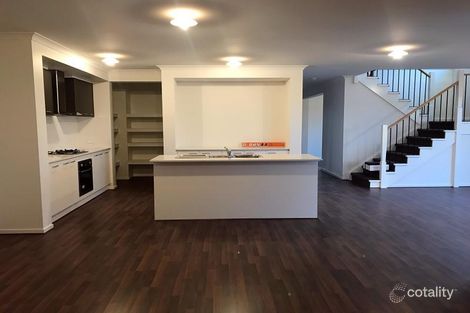 Property photo of 25 Saltmarsh Crescent Point Cook VIC 3030