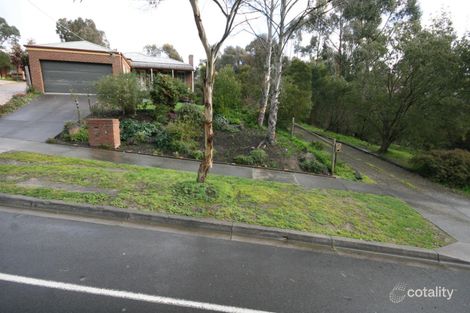 27 Nangathan Way, Croydon North, VIC 3136