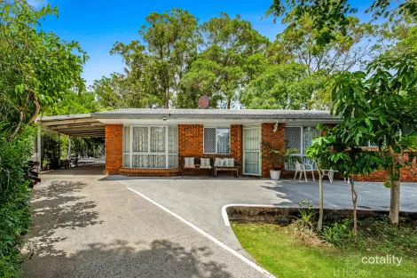 Property photo of 27 Glengallan Place Durack QLD 4077