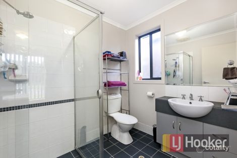 Property photo of 59 Wattlebird Drive Burton SA 5110