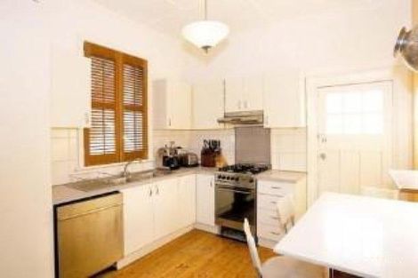 1/6 Charnwood Gr, St Kilda, VIC 3182