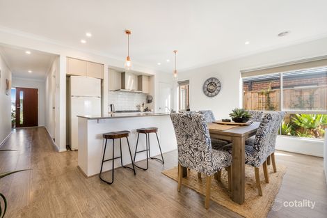 Property photo of 9 Firecrest Way Cranbourne South VIC 3977