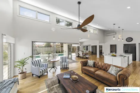 Property photo of 104 Bestmann Road East Sandstone Point QLD 4511