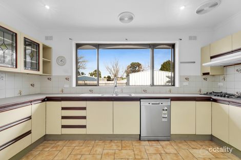 Property photo of 8 Fenfield Street Cranbourne VIC 3977
