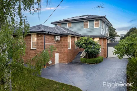 40 ROWAN ST, DONCASTER EAST, VIC 3109