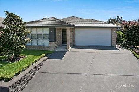 11 Flametree Cl, Aberglasslyn, NSW 2320