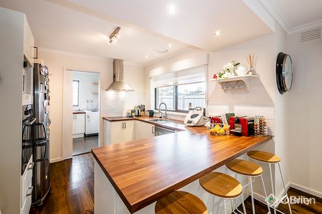 Property photo of 8 Binding Avenue Cranbourne VIC 3977