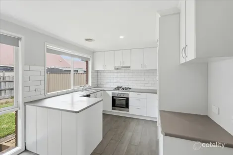Property photo of 2/29 Deutgam Street Werribee VIC 3030