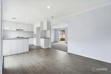 Property photo of 2/29 Deutgam Street Werribee VIC 3030