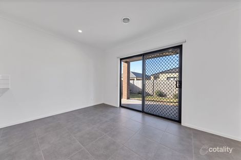 Property photo of 5 Millbrook Drive Wyndham Vale VIC 3024