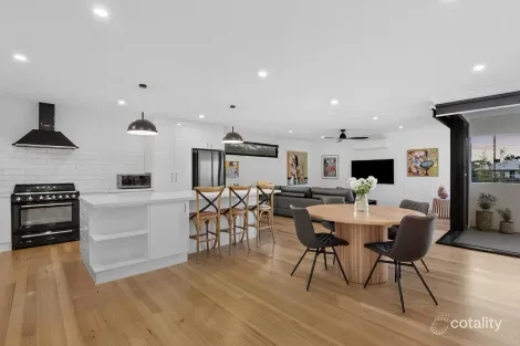 Property photo of 2/31 Olympic Parade Dromana VIC 3936