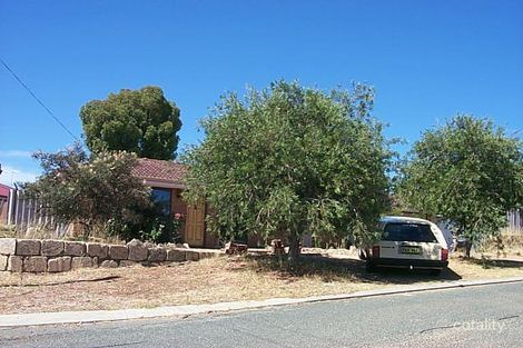 6 Elbuet Way, Parmelia, WA 6167