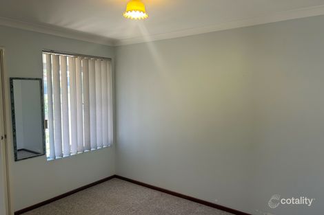 Property photo of 2 Malabor Mews Halls Head WA 6210