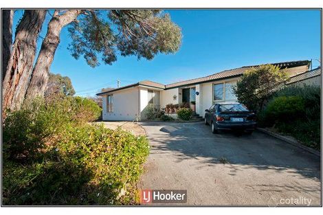 Property photo of 32 Hibiscus Crescent Rivett ACT 2611