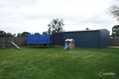Property photo of 40 Barrington Drive Pakenham VIC 3810