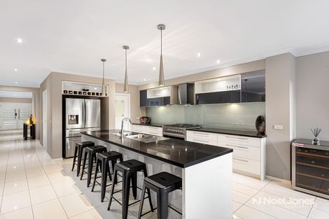 Property photo of 7 Beaumont Drive Chirnside Park VIC 3116