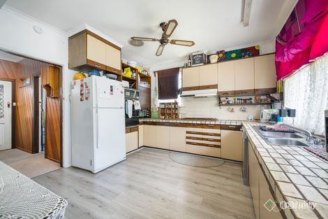 Property photo of 32 Batchelor Crescent Wangaratta VIC 3677