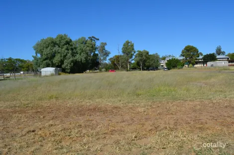 Property photo of 28 Thistle Street Blackall QLD 4472