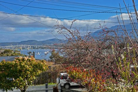 Property photo of 6 Lowelly Road Lindisfarne TAS 7015