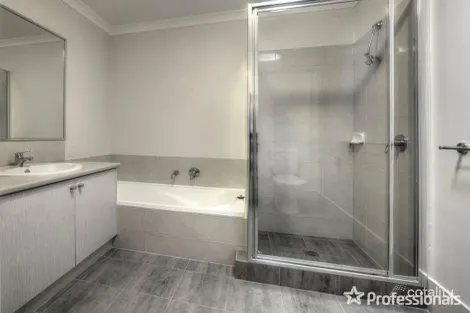 Property photo of 27 Lazuli Rise Wellard WA 6170