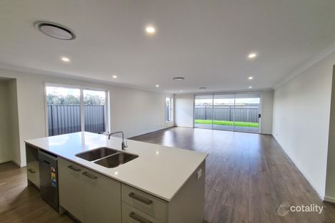 Property photo of 3 Molnar Circuit Oran Park NSW 2570