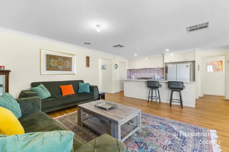 Property photo of 26 Alma Crescent Estella NSW 2650