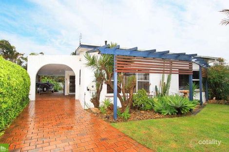 Property photo of 18 Joan Avenue Warilla NSW 2528