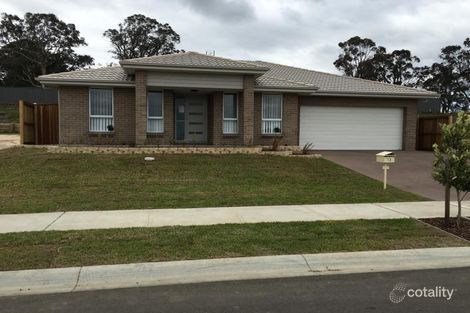 13 Holland Cct, Gillieston Heights, NSW 2321