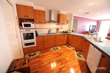 Property photo of 8 Waterville Vista Cranbourne VIC 3977