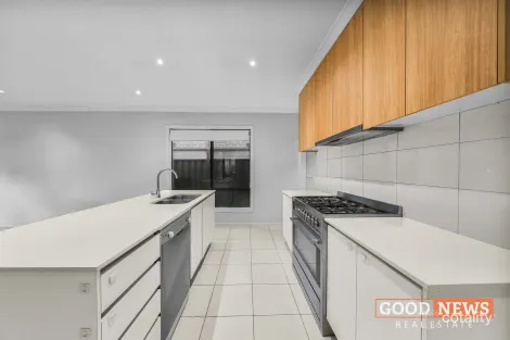 Property photo of 13 Tallinga Street Tarneit VIC 3029