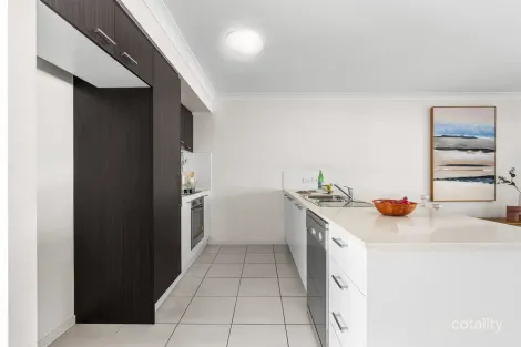 Property photo of 8/22 Cola Crescent Wynnum West QLD 4178