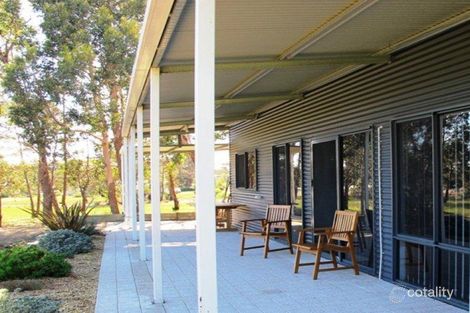 52 Seventh Ave, Kendenup, WA 6323