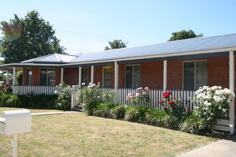 1 James Ct, Kyneton, VIC 3444