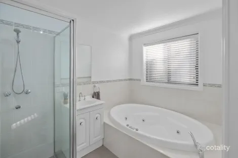 Property photo of 394 Cypress Drive Yarrawonga NSW 2850