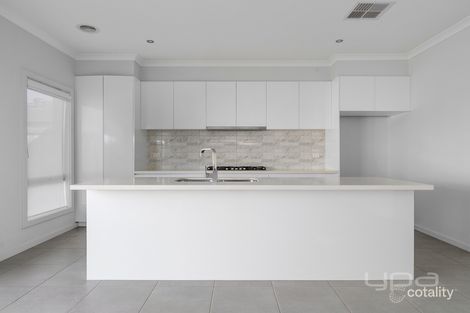 Property photo of 15 Tower Street Thornhill Park VIC 3335