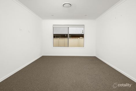 Property photo of 35A Sapphire Drive Rutherford NSW 2320