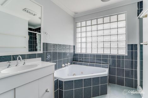 Property photo of 30 Sapphire Place Eagle Vale NSW 2558